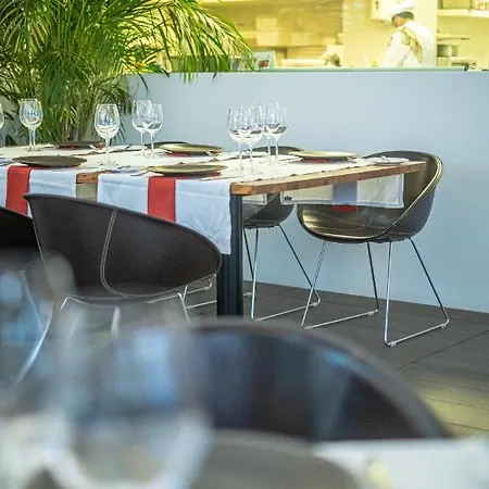 Parque Santiago Iv Official Hotel 3*