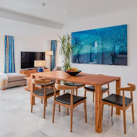 Parque Santiago Iv Official Отель 3*