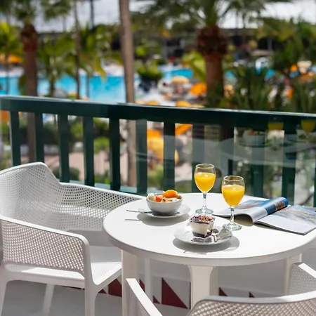 Parque Santiago Iv Official 3*